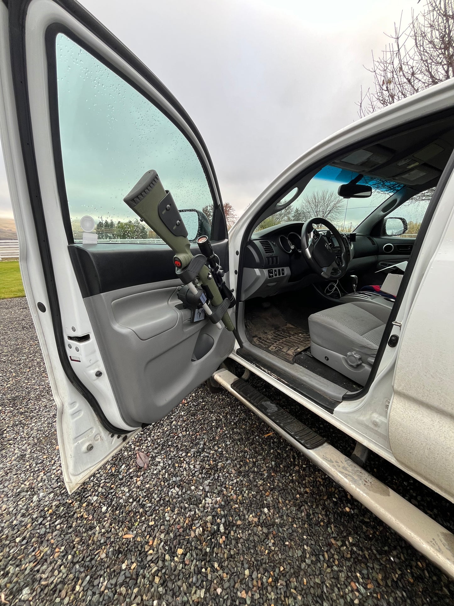 truck door gun rack