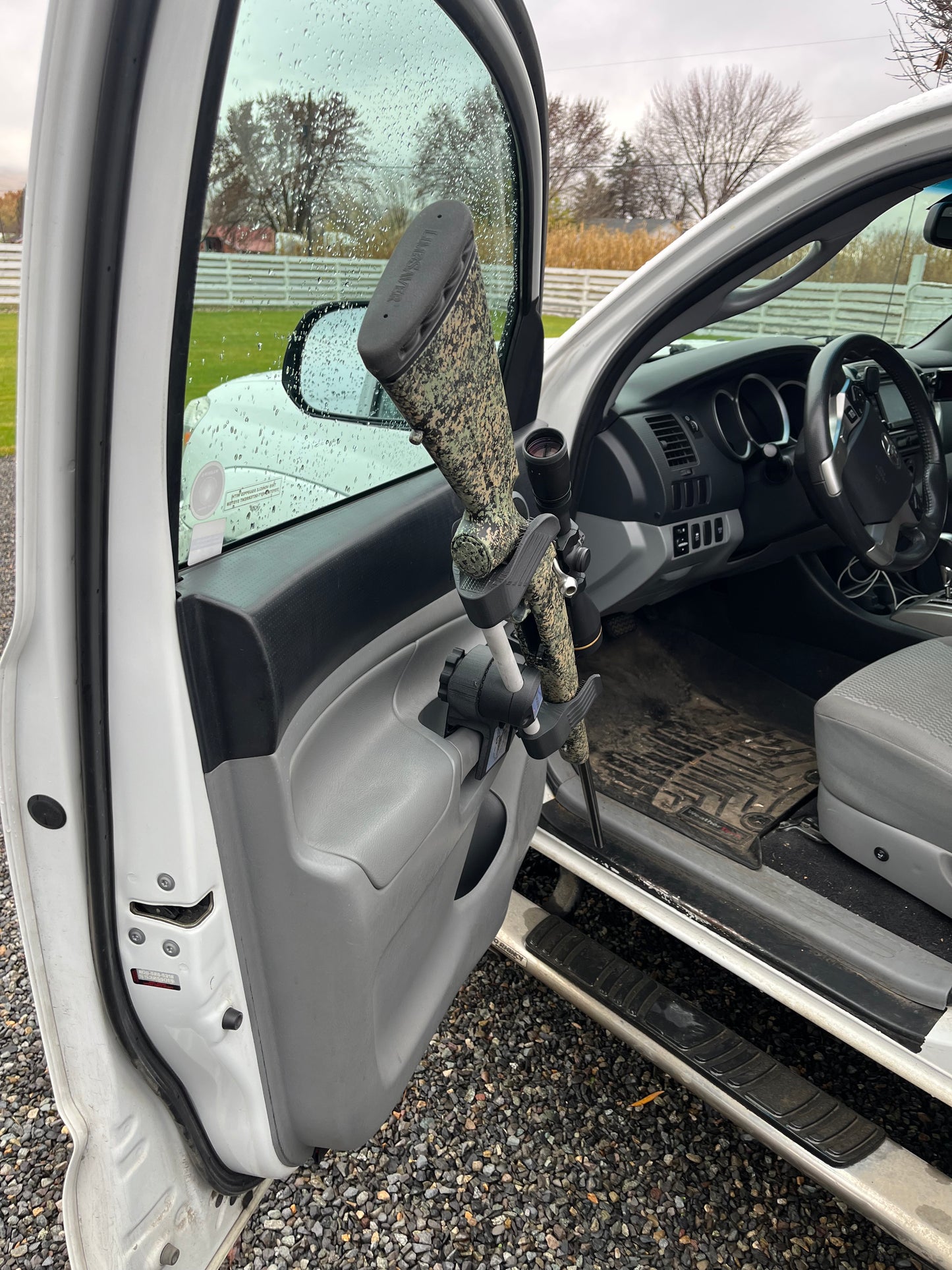 truck door gun rack