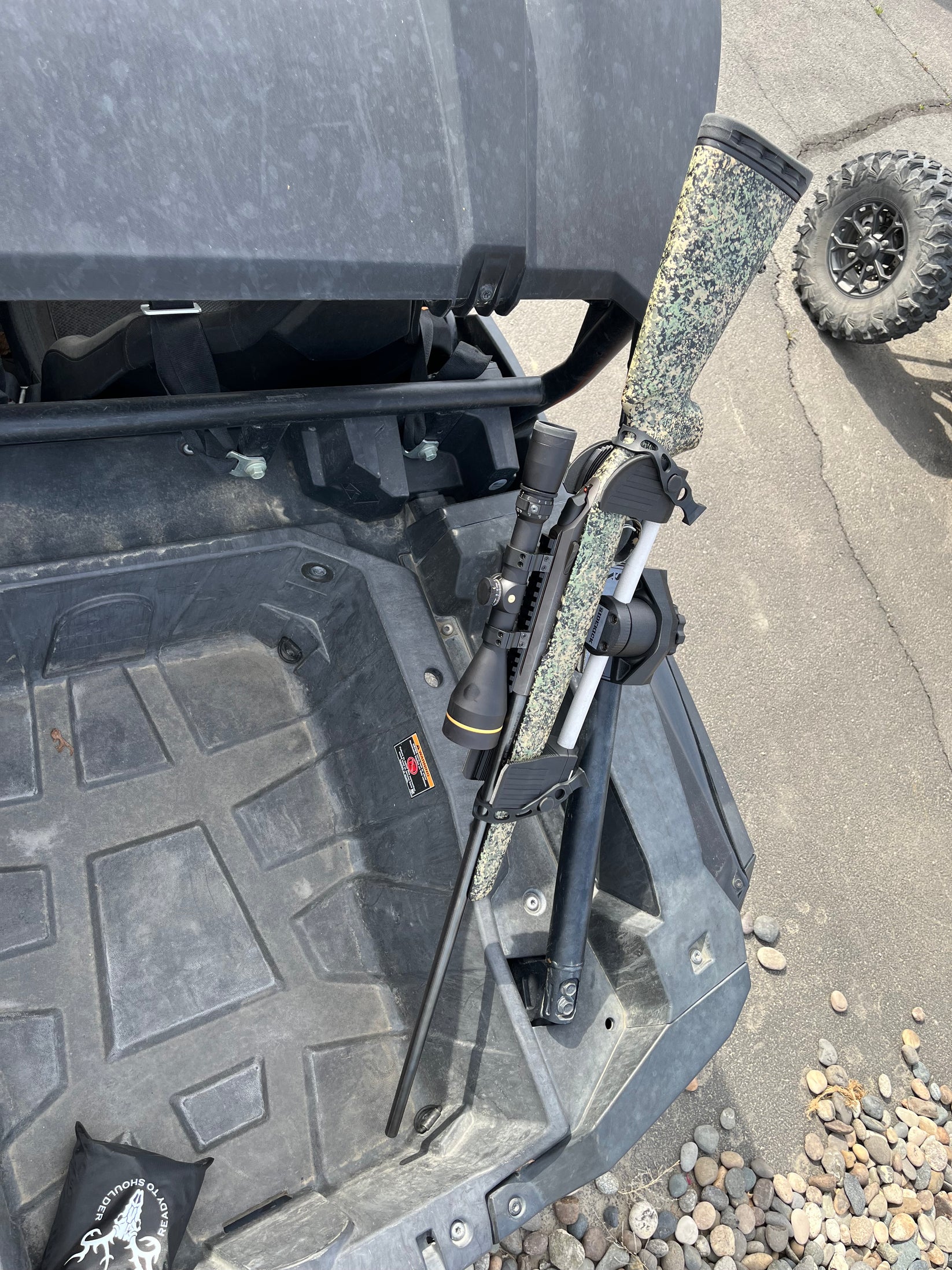 Sidekick SXS Gun Rack – Ready To Shoulder