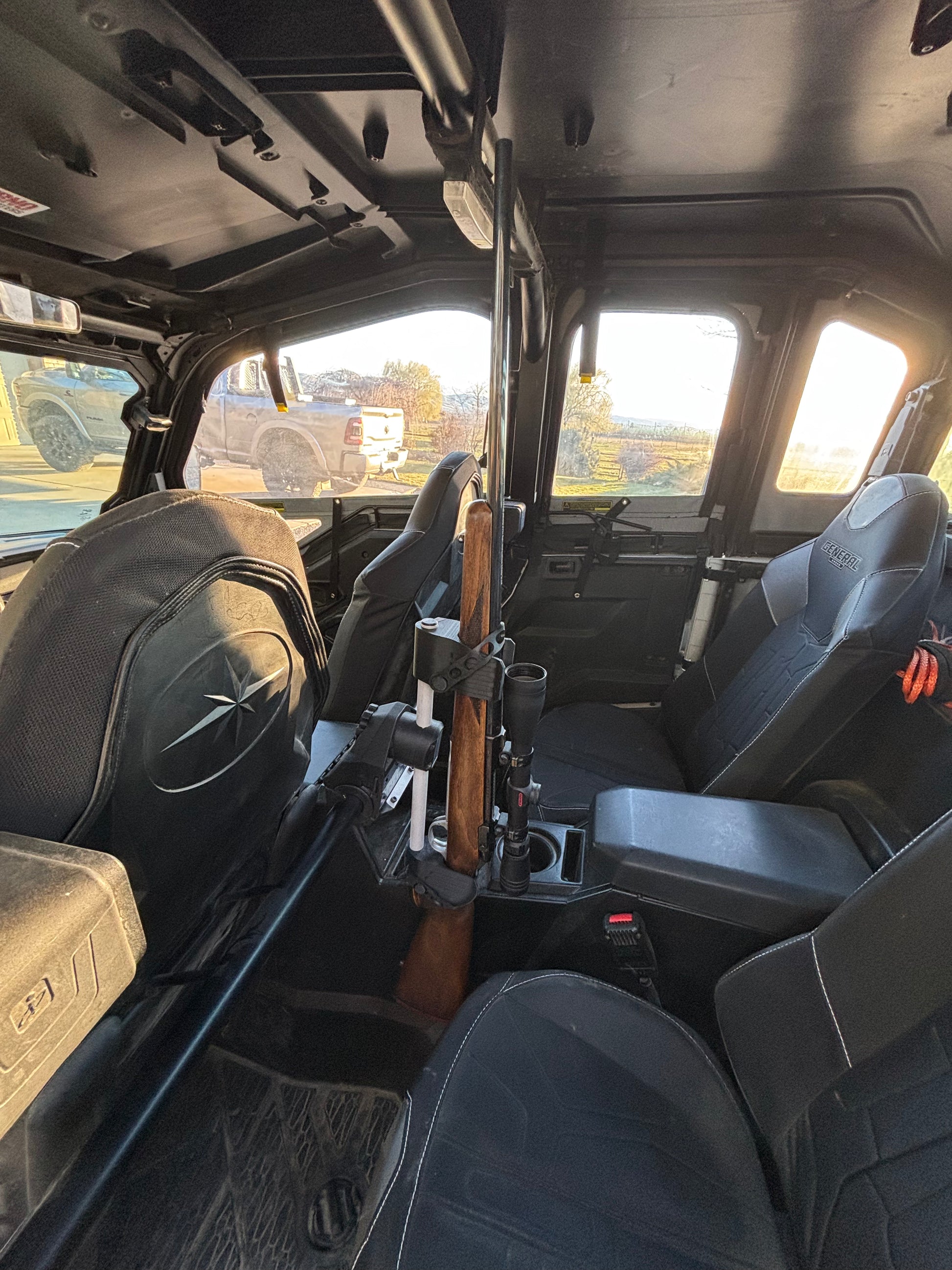 Sidekick SXS Gun Rack – Ready To Shoulder